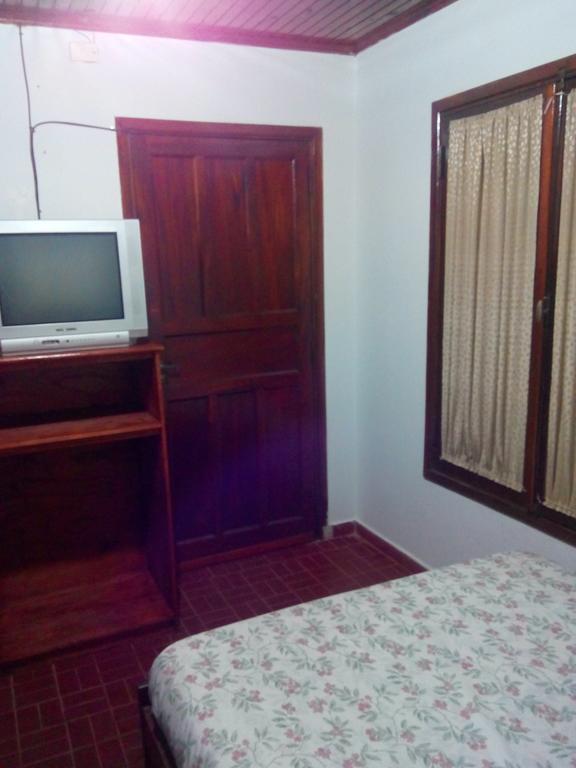 Iguazu Rey Hostelプエルト・イグアス エクステリア 写真