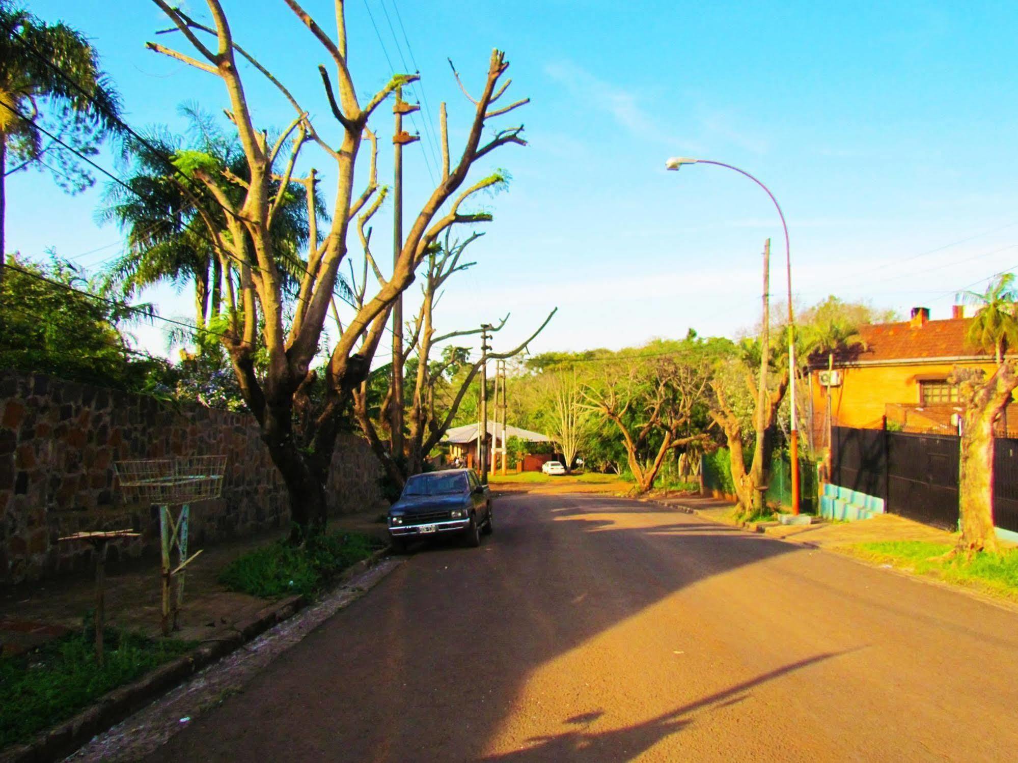 Iguazu Rey Hostelプエルト・イグアス エクステリア 写真